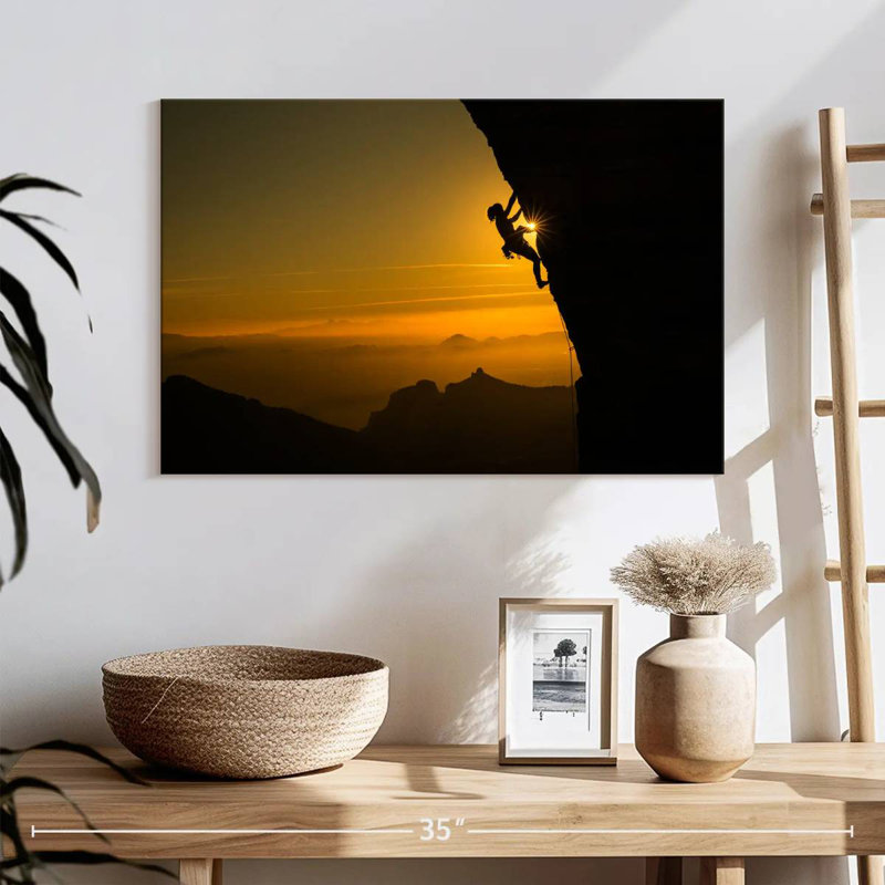 Sireci Female Climber Silhouette