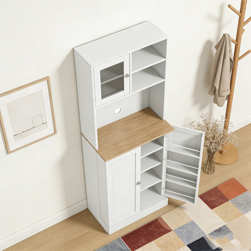 Armoire avec tablettes réglables