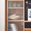 Vitrine de rangement simple en verre