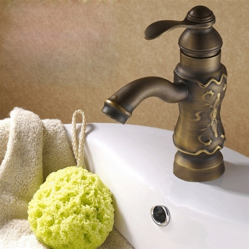 BathSelect Sinistra Single Handle Antique Classic Brass Sink Faucet