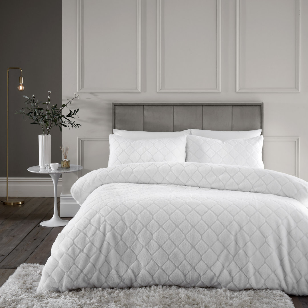 Cosy Diamond Faux Fur Duvet Cover Set
