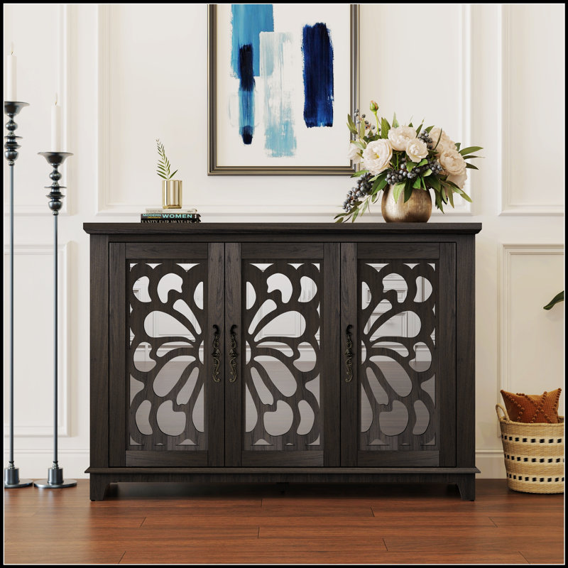 Buffet spacieux de 49,33 po x 15,55 po avec 3 portes en miroir et des tablettes réglables, pour le rangement et la présentation dans diverses pièces