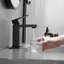 Robinet de salle de bain simple-97278109
