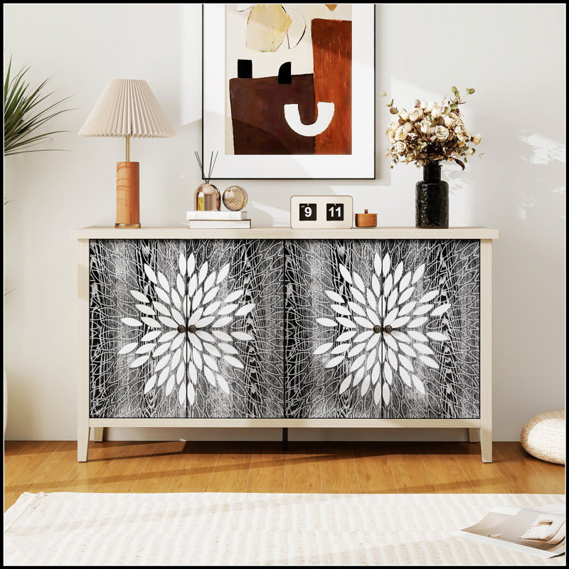 Buffet moderne avec 4 portes, tablettes réglables et pieds de soutien supplémentaires pour un rangement et une sécurité accrus