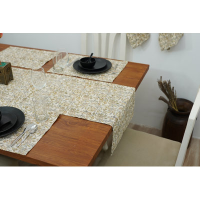 Chemin de table Red Barrel Studio® Heritage, Kudrat, gris