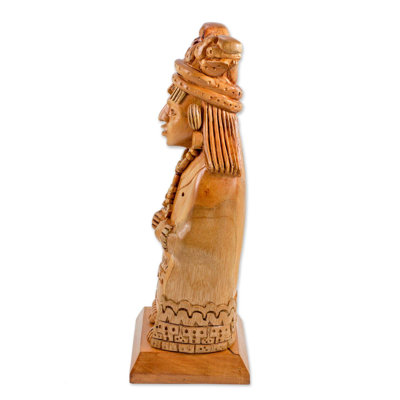 Sculpture de femme maya