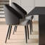 Ensemble de chaises de salle à manger noires-106326530