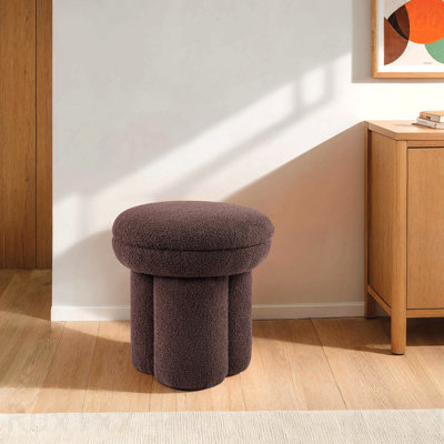 Tabouret décoratif - Chaise d'appoint ronde de style contemporain avec base piédestal et champignon, parfaite pour les salons modernes avec finition brune et salon principal