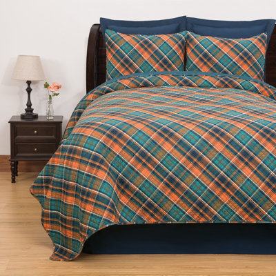 Troy Plaid Cotton Reversible Quilt Set