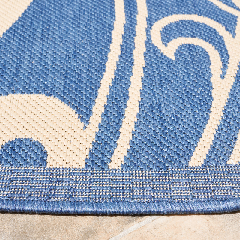Clansy Performance Floral Indoor/Outdoor Area Rug, Round 5'3"