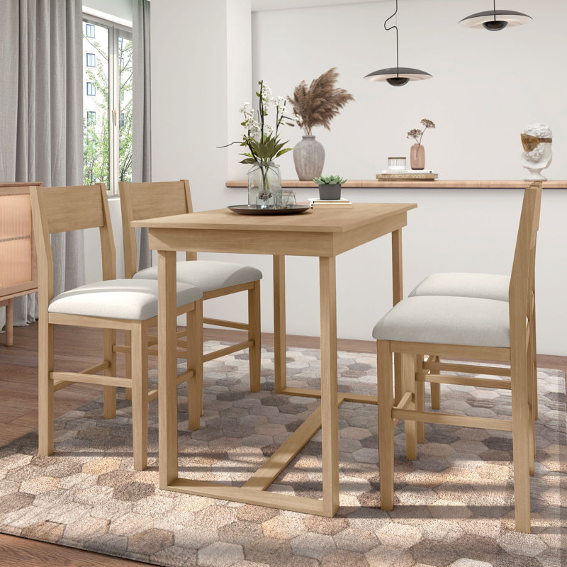 Ensemble repas pour quatre personnes, Brun