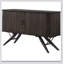 Buffet Wes à 2 portes en noyer foncé Wes avec beaucoup de rangement, pour organiser et améliorer l'esthétique de n'importe quelle pièce.