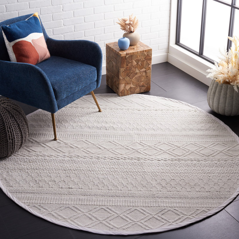 Amritbir Hand Woven Performance Rug, Round 6'