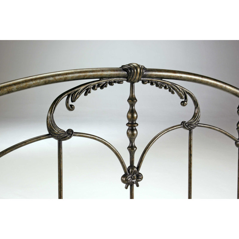 Lit standard bas Ilarrold, Grand