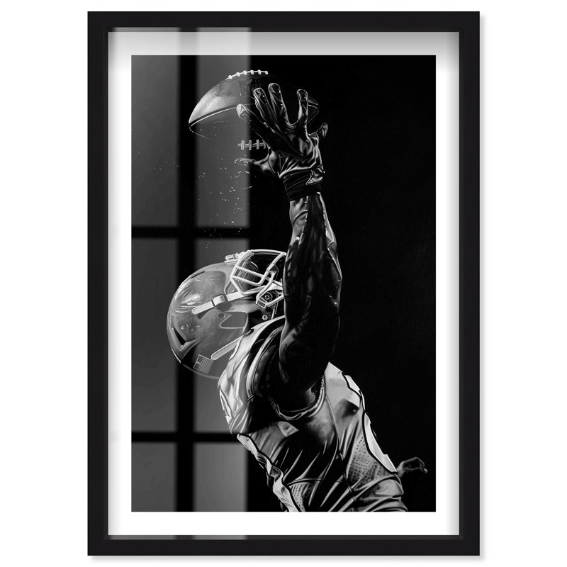 «Football Player Shadowbox Print», impressions encadrées par Notoriart, H 46 po x l 31 po, Noir