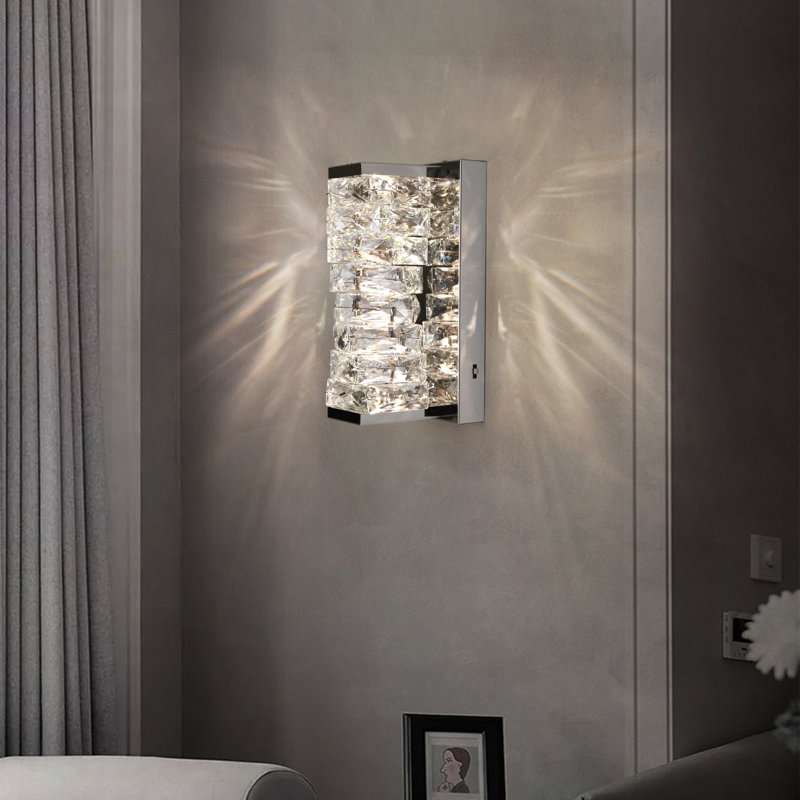 Applique murale de luxe à DEL en cristal avec finition chromée à intensité variable 3 lumières pour meuble-lavabo moderne