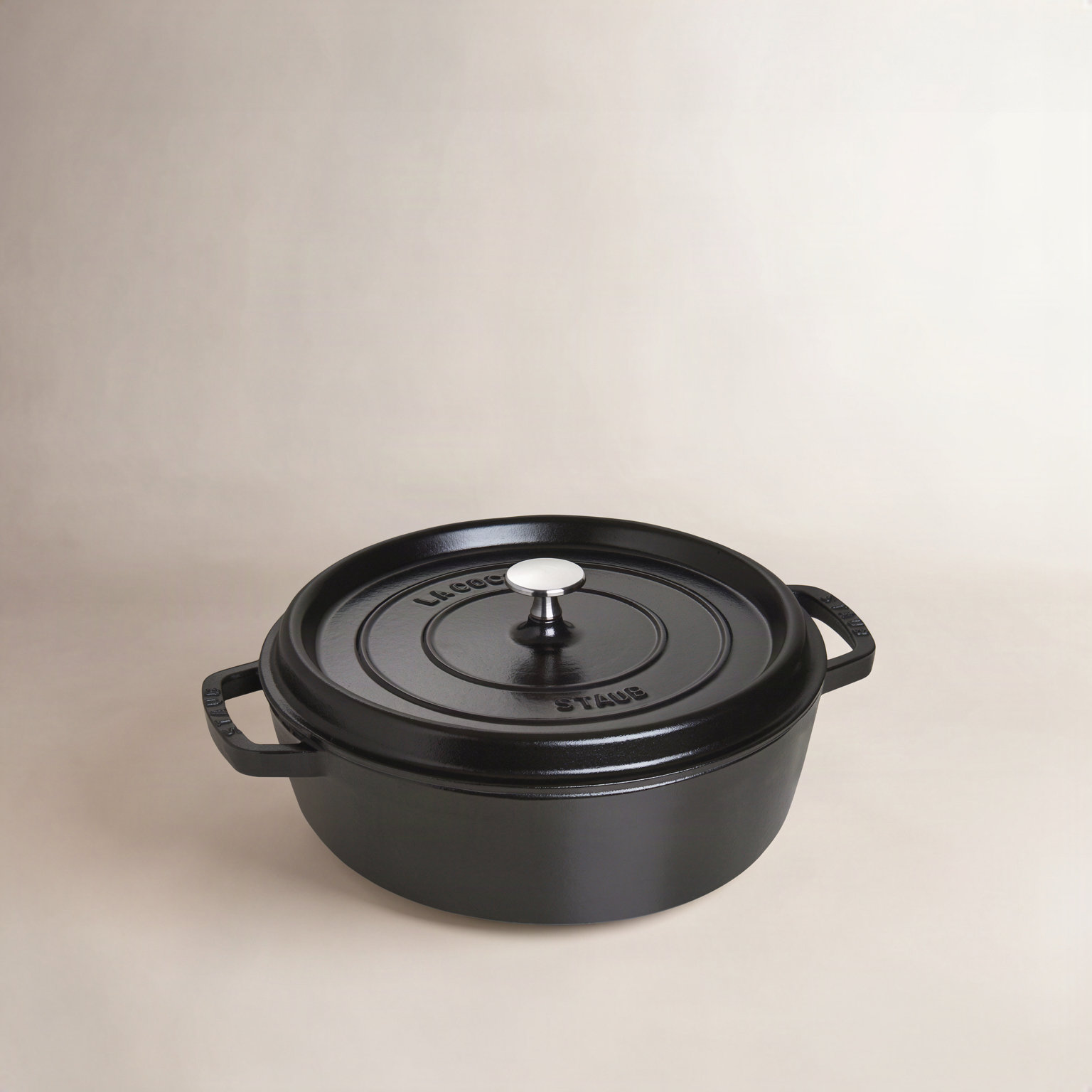 Staub Cast Iron Cast Iron Dutch Oven, Black Matte