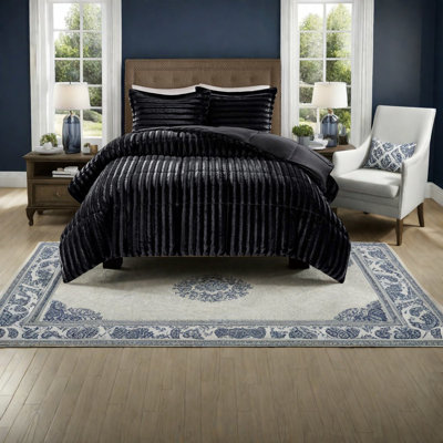 Luxurious Faux Fur Bedding Sets, Polyester Comfort And Style For Home