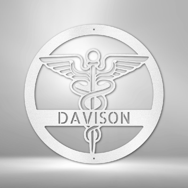 Monogramme d'infirmière personnalisé, H 34,25 po x l 35,5 po x P 0,5 po, Blanc, Oui