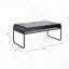 Table basse Raziela avec bord incurvé et structure en métal - Gris béton et noir