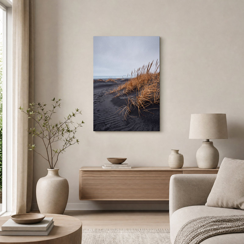«Black Sand Dunes With Tall Golden Grass», art mural sur toile, 24"H x 18"W