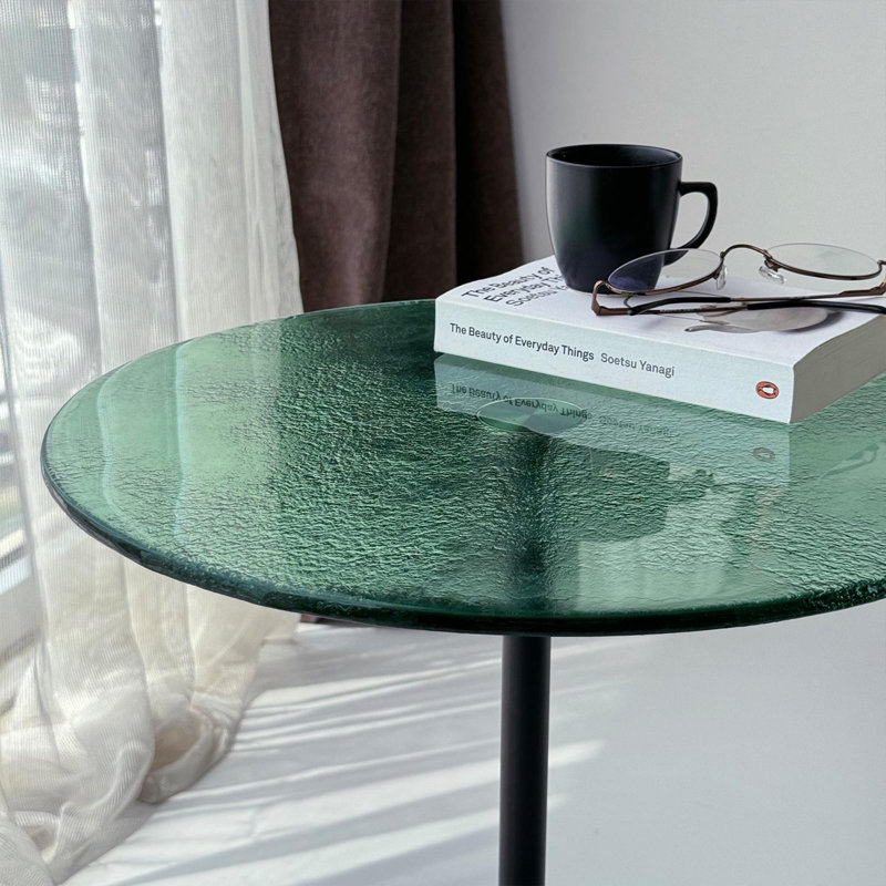 Siyan End Table, Green, Black