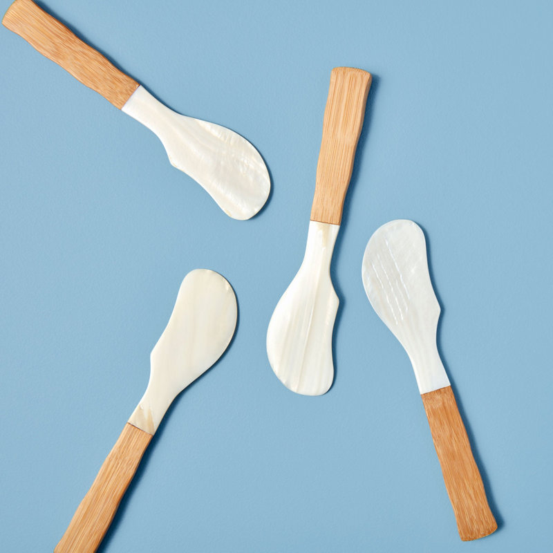 Shell & Bamboo Spreaders, Set of 4