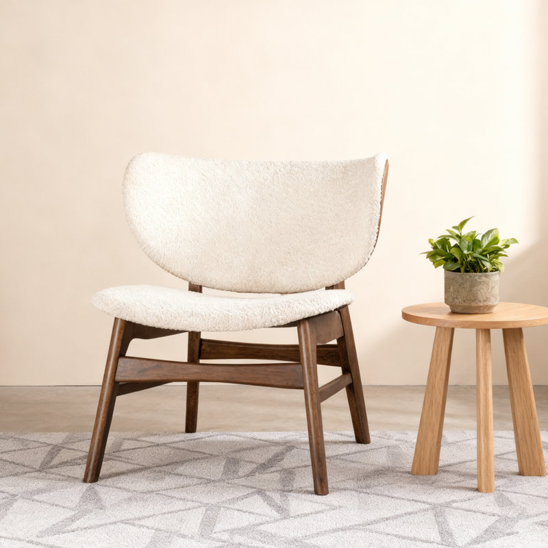 Chaise d'appoint moderne Mid-Century avec dossier à oreilles noyer / beige