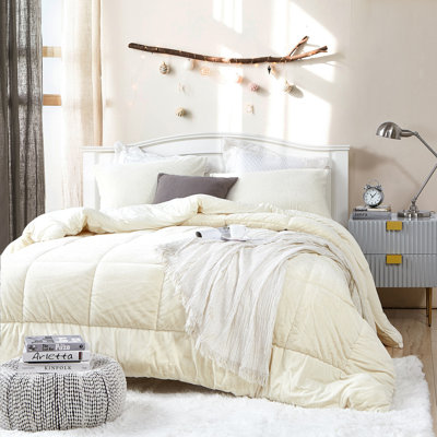 Softy Smooth Coma Inducer Ivory Faux Fur Oversized Comforter