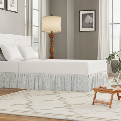 Lynnville 18" Bed Skirt