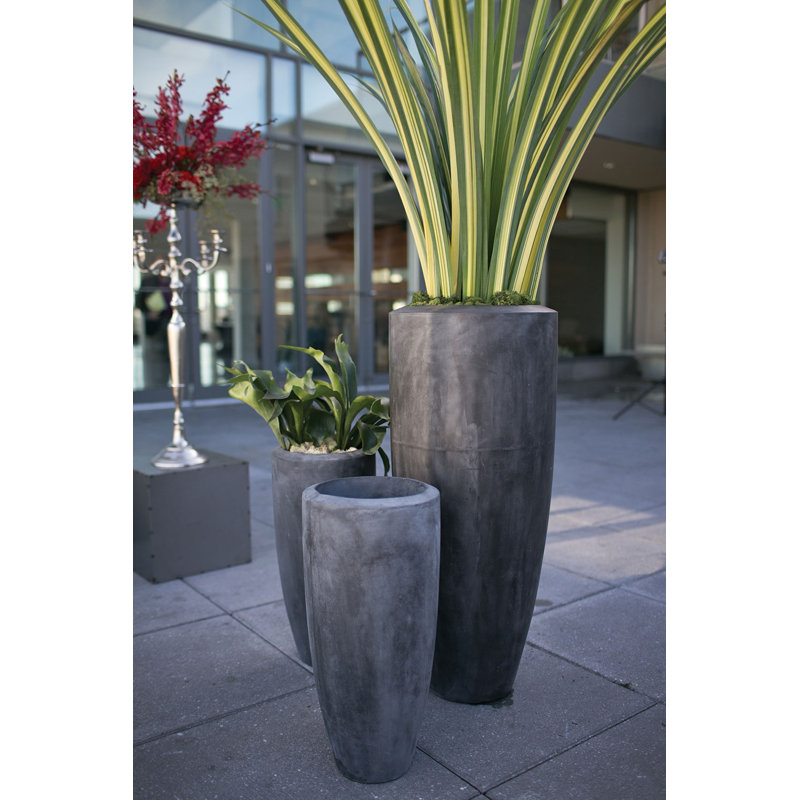 Pot de fleurs en béton Sigman, H 24 po x l 11 po x P 11 po