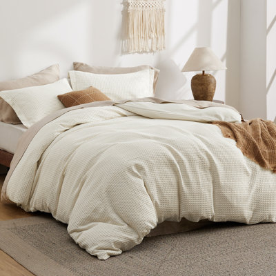 Housse de couette à motif gaufré de très grande taille - ensemble de housse de couette texturé, ensemble de literie douce et respirante (104 po x 90 po) avec 2 taies décoratives toutes saisons, blanc irové, édredon non inclus
