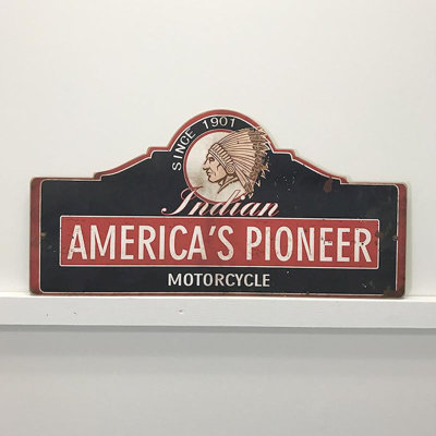 Traditional Wall Decor