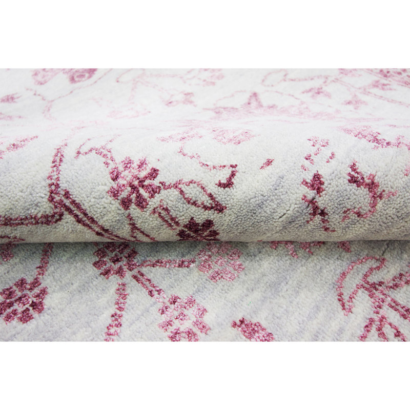 Oriental Area Rug in Silver, Rectangle 6' x 9'