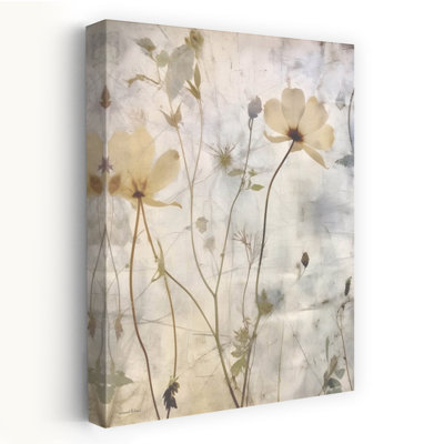 Fleurs dans la brise II - Art contemporain, fleurs délavées, art floral rétro
