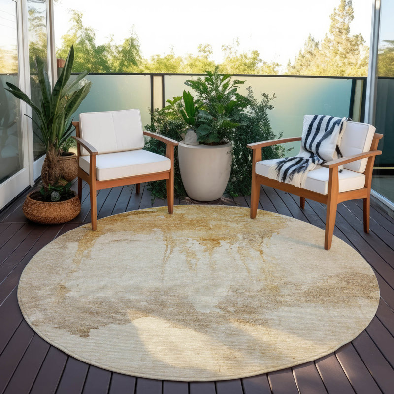 Machine Washable Indoor/Outdoor Xhevrie Gold Rug, Round 8'