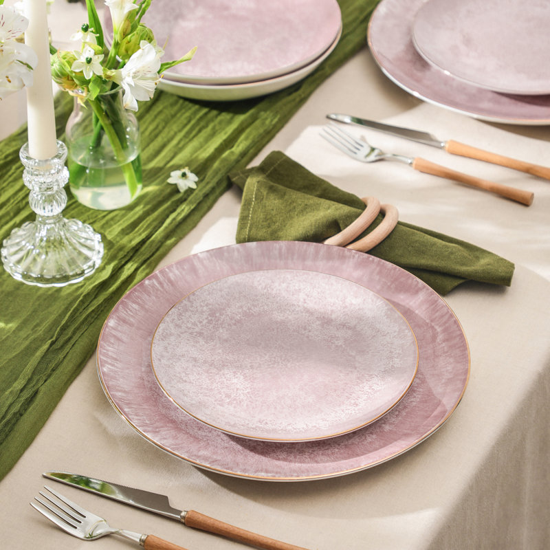 Service de table 12 pièces en porcelaine Christian Siriano, Rose