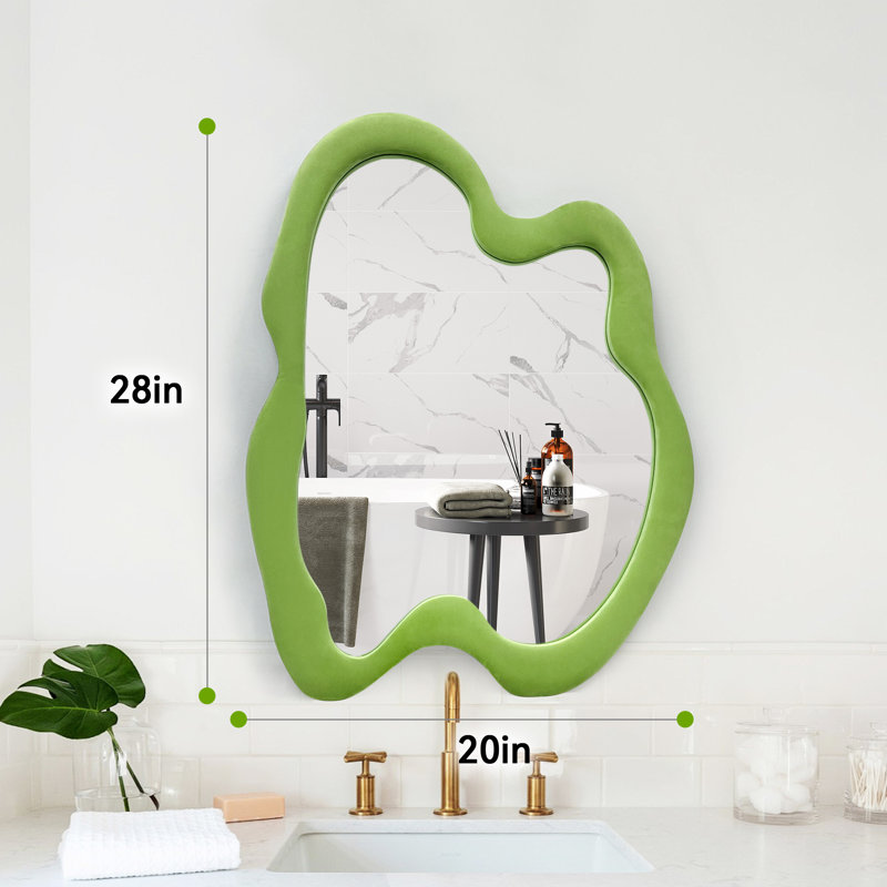 Miroir asymétrique en bois manufacturé Debanhy, 28 po x 20 po, Vert