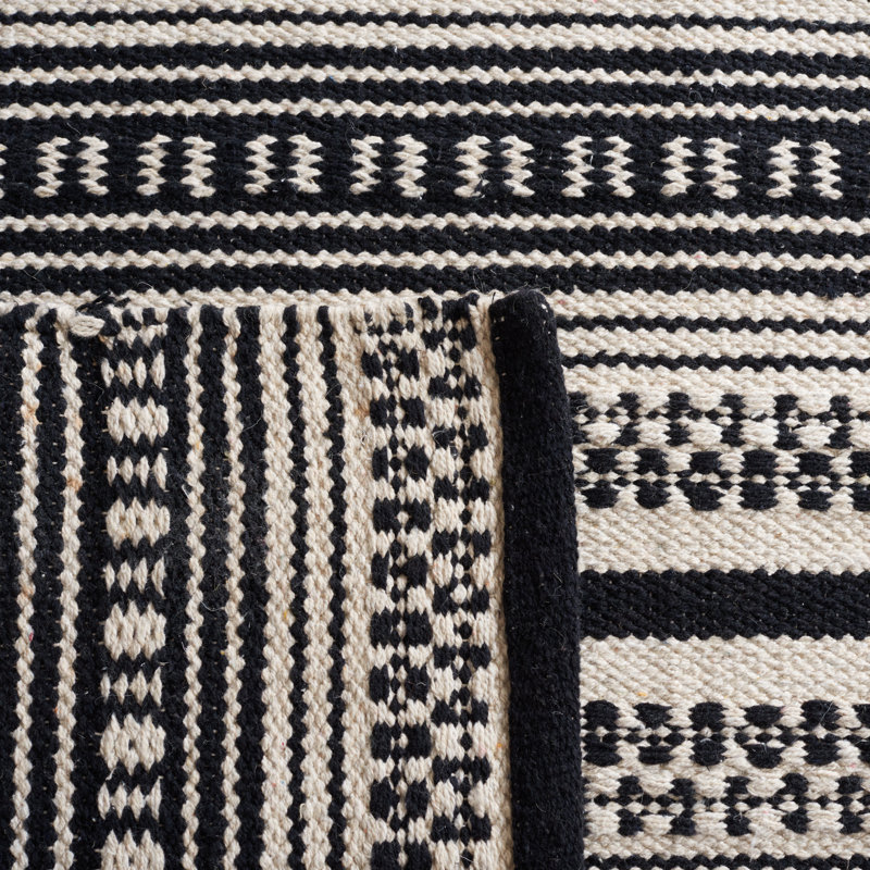 Annia Flat Weave Cotton Southwestern Rug, Rectangle 5' x 8'