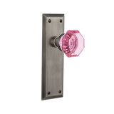 New York Plate with Waldorf Pink Door Knob