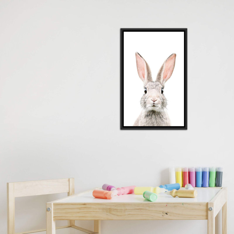 «Bunny» par Sissi & Seb - reproduction de photo, Toile avec cadre noir patiné, H 26 po x l 18 po x 1,5 po, Pas de tapis