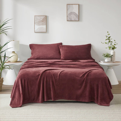 Burgundy 4 Pcs King Sheet , 100% , With Smooth Velvet Feel, Includes Flat Sheet, Fitted And 2 Pillowcases, Elastic For 16" Mattresses, In Burgundy, , Cozy Soft, Brushed Both Sides Soft Touch,