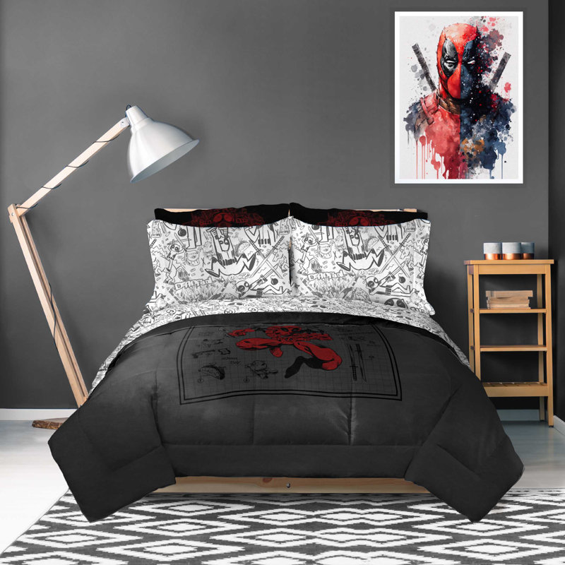 Man Of The House Deadpool Wanted Bed Set W/Sham, Twin Comforter + 4 Additional Pieces