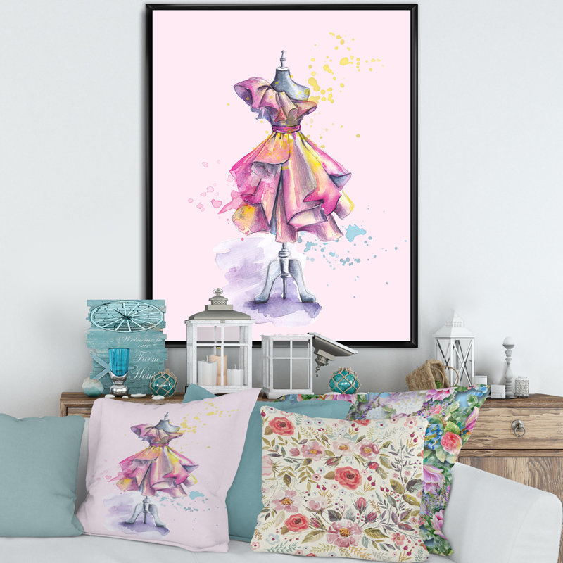 «Beautiful Dress with Folds on Fashion Mannequin», peinture sur toile à cadre flottant, H 40 po x l 30 po x 1,5 po