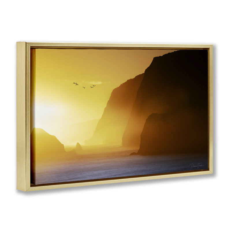 Toile flottante encadrée «Bright Sunlit Cliff» par Dennis Frates, Cadre flottant métallique doré, H 21 po x l 31 po