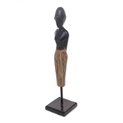 Figurine de l’indonésie en bois d’attente Cuvier