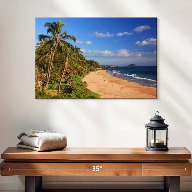 Gillard Tourists In Maui, 16" H x 24" W