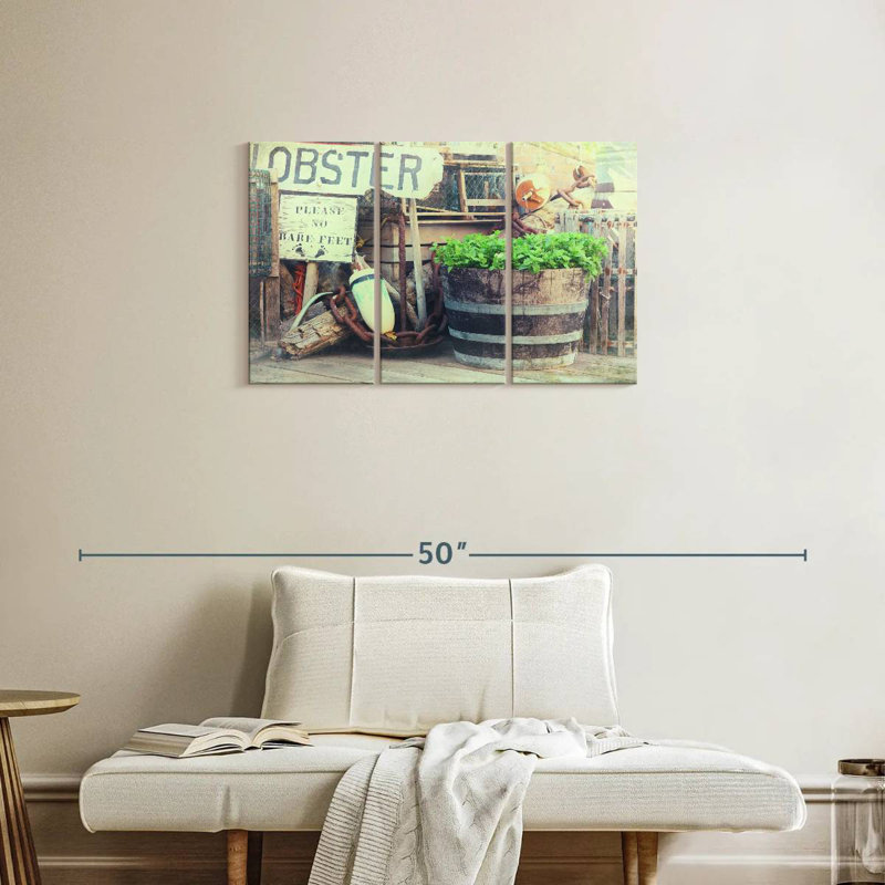 Sebbie Lobstering, 20" H x 33" W