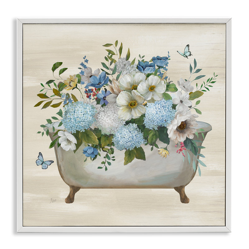 «Full Hydrangea Bathaign», estampe numérique par Nan, Giclée encadrée blanc bord de mer, H 24 po x l 24 po