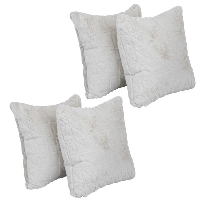Coussins en fourrure de polyester 17 pouces